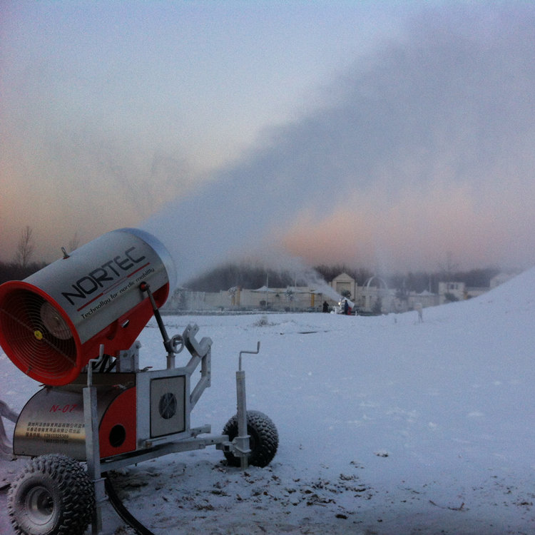 造雪機.jpg